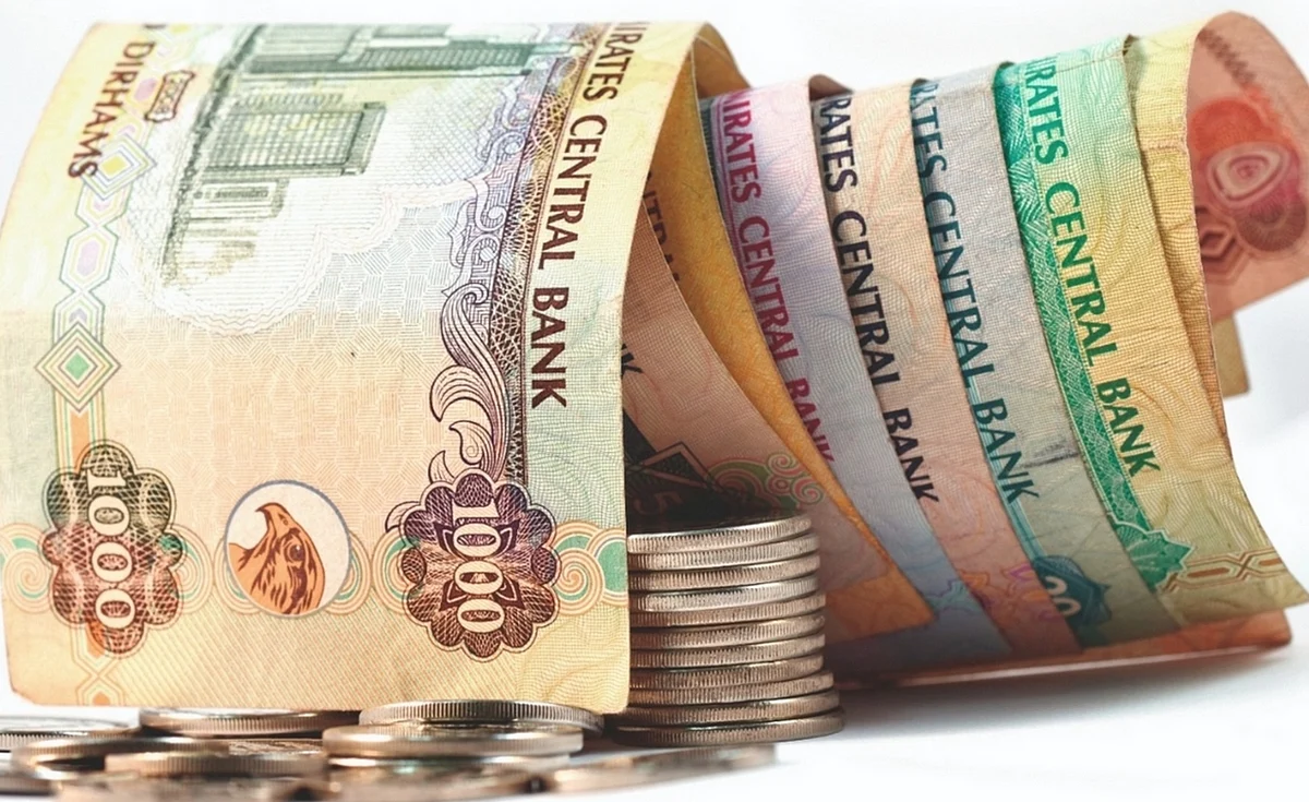 UAE new salary payment rule explained: Payment dates, fines, employee rights