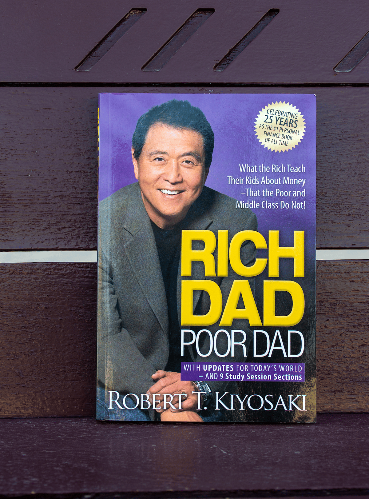 'Saving money is one of the worst financial moves': 'Rich Dad Poor Dad' author Robert Kiyosaki