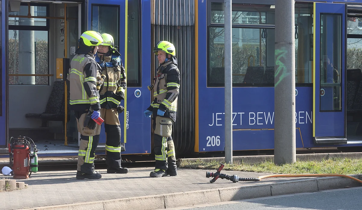 German police hunt man who set wife on fire in tram | Khaleej Times