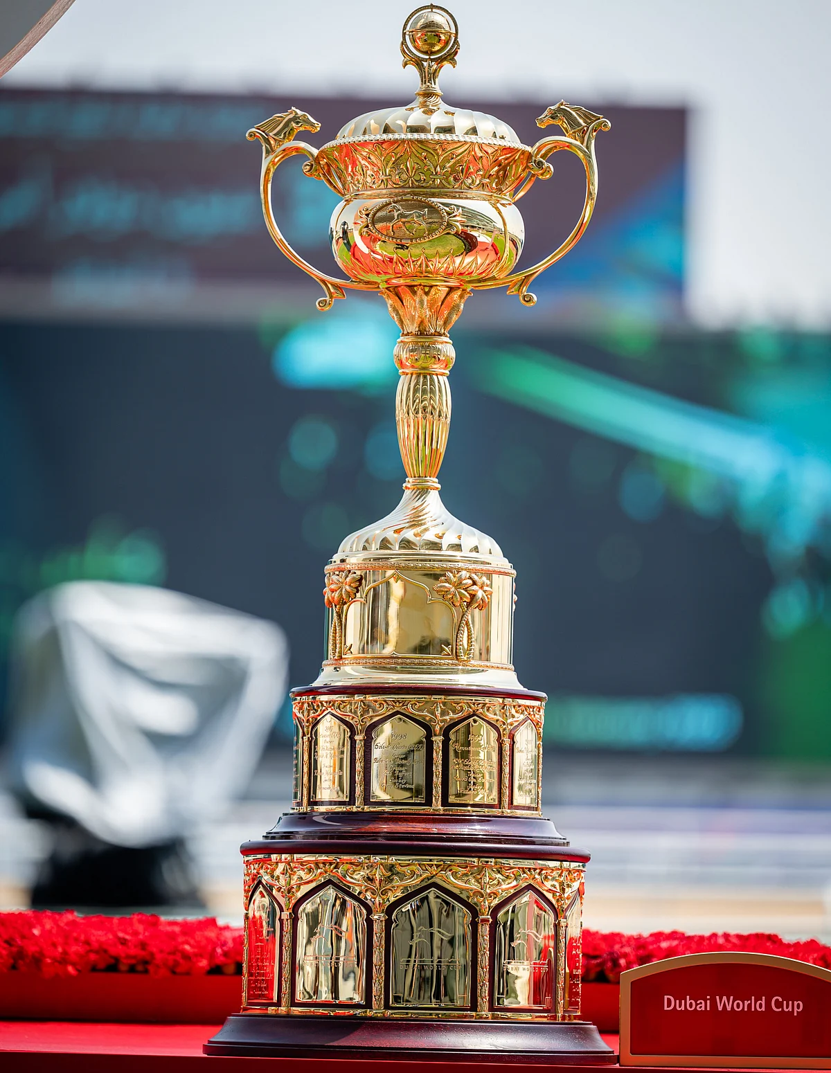 Horse-shaped handles, golden globe: How craftsmen perfect details of ...