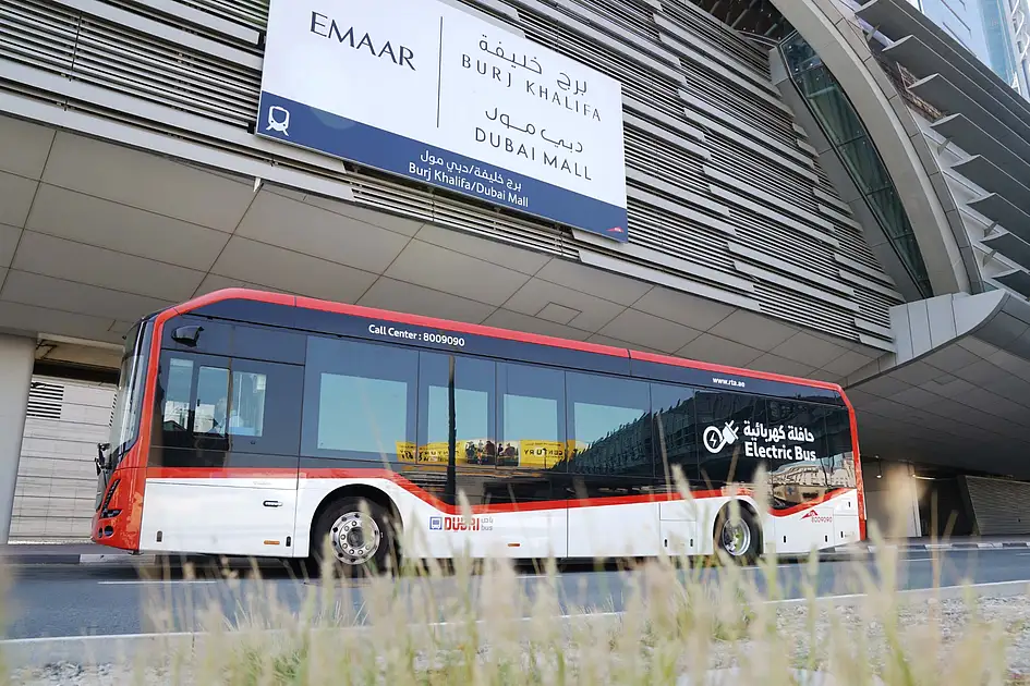 Rect Bus Dubai trials new electric bus that can carry over 70 passengers ...