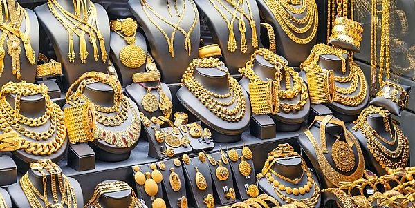 Dubai: Gold prices rise to above Dh400 per gram in early trade | Khaleej Times