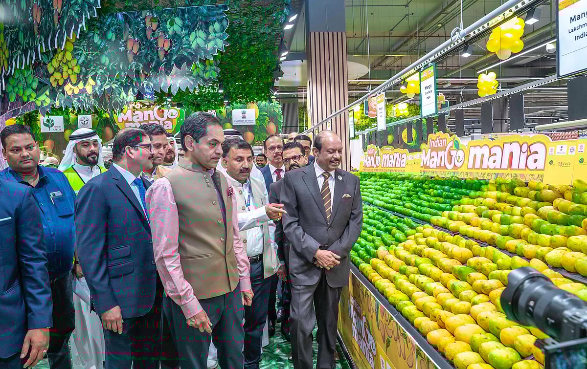 LuLu Hypermarkets launches ‘Indian Mango Mania 2025’ in partnership with APEDA