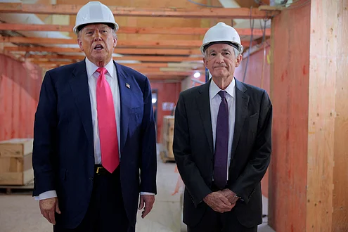 Trump, Fed chief Powell bicker during tense central bank visit