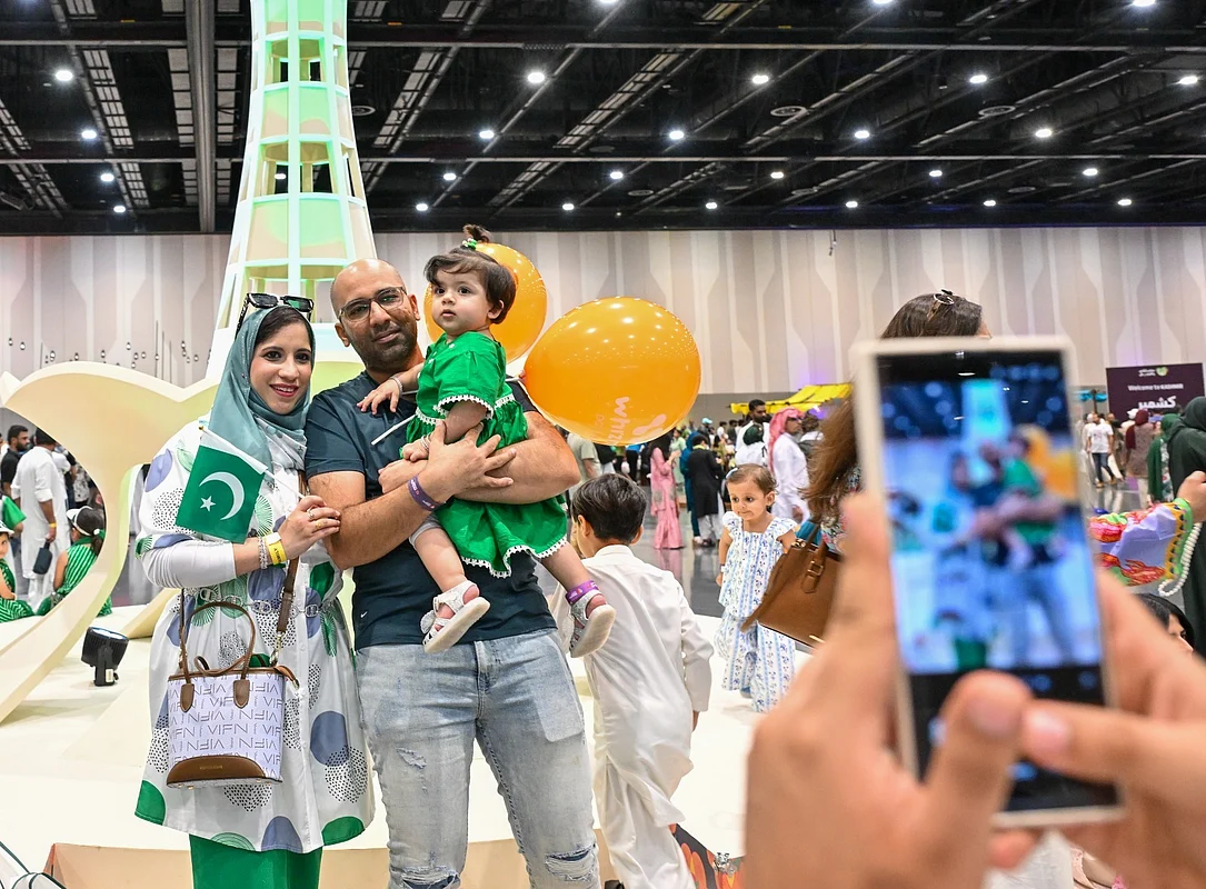Dubai hosts biggest celebration of Pakistan's Independence Day; over 60,000 join event