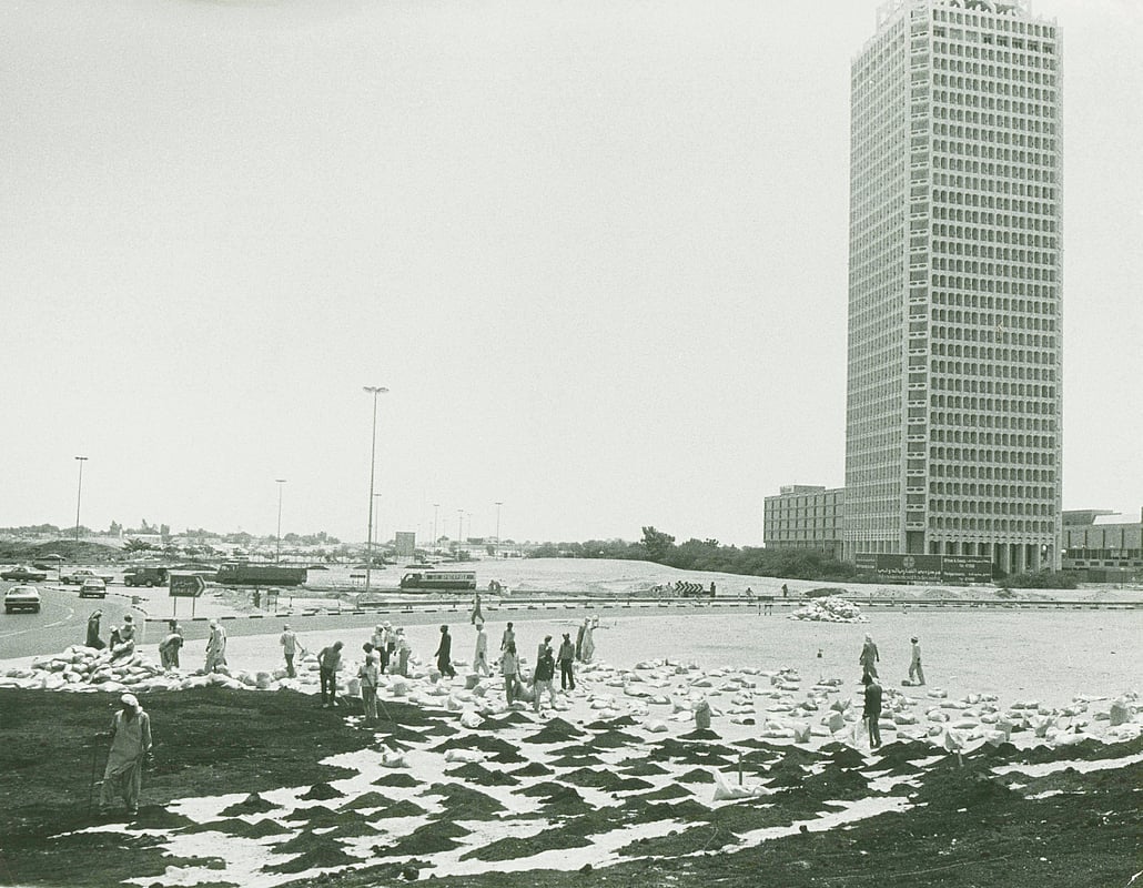 Construction workers at the site in 1980. Photo: KT File