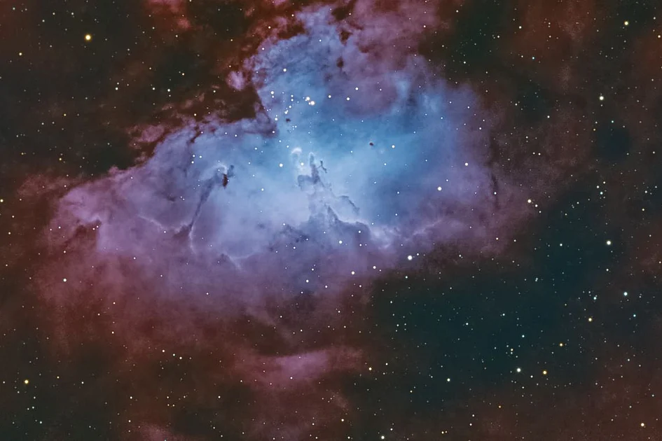 How UAE telescopes helped capture stunning image of nebula where new stars ...