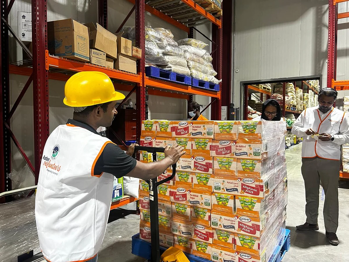 UAE: Volunteers pack Dh2.5 million-worth food kits for Gaza families