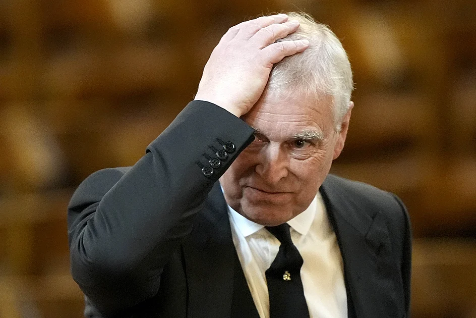Großbritanniens Prinz Andrew wegen Königshaus und Titeln unter Druck