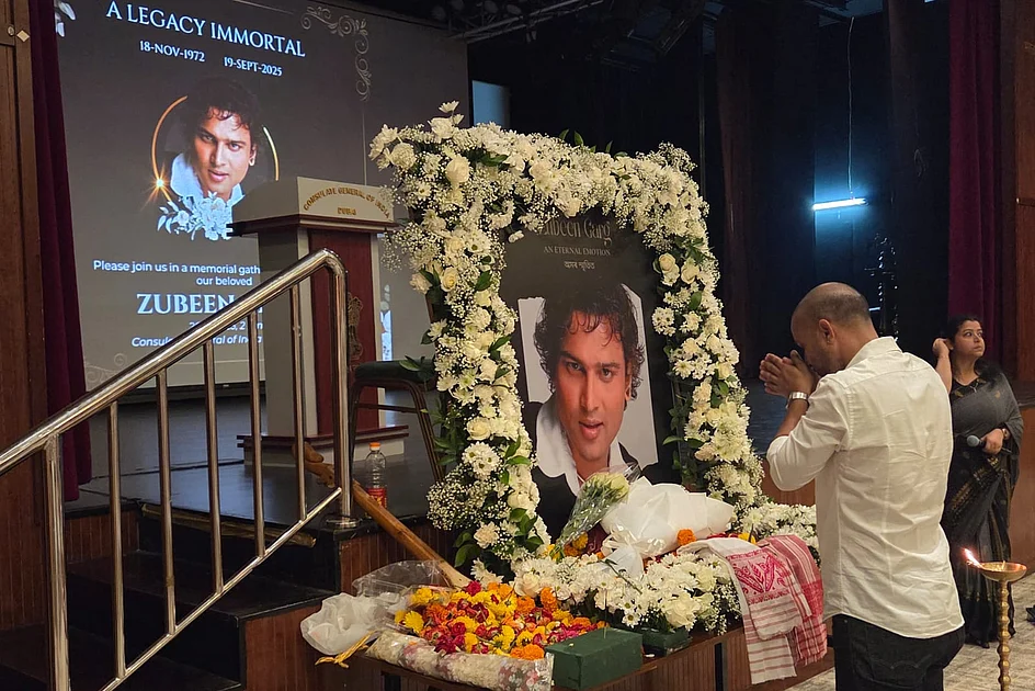 Dubai residents pay tribute to late Assamese cultural icon Zubeen Garg