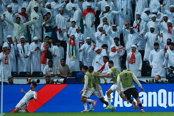 UAE beat Oman in Qatar to keep Fifa World Cup dream alive | Khaleej Times