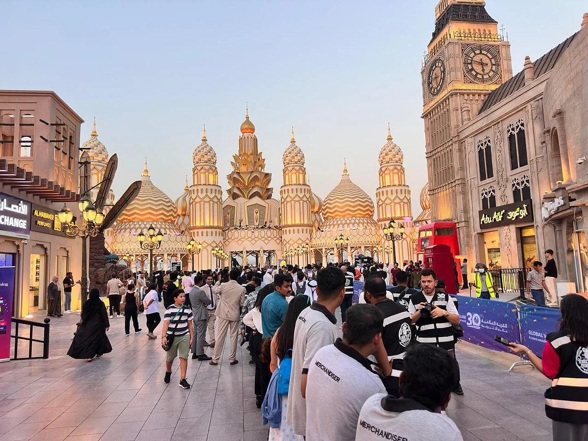 Heavy rains in UAE: Public parks, outdoor attractions close as unstable weather hits country