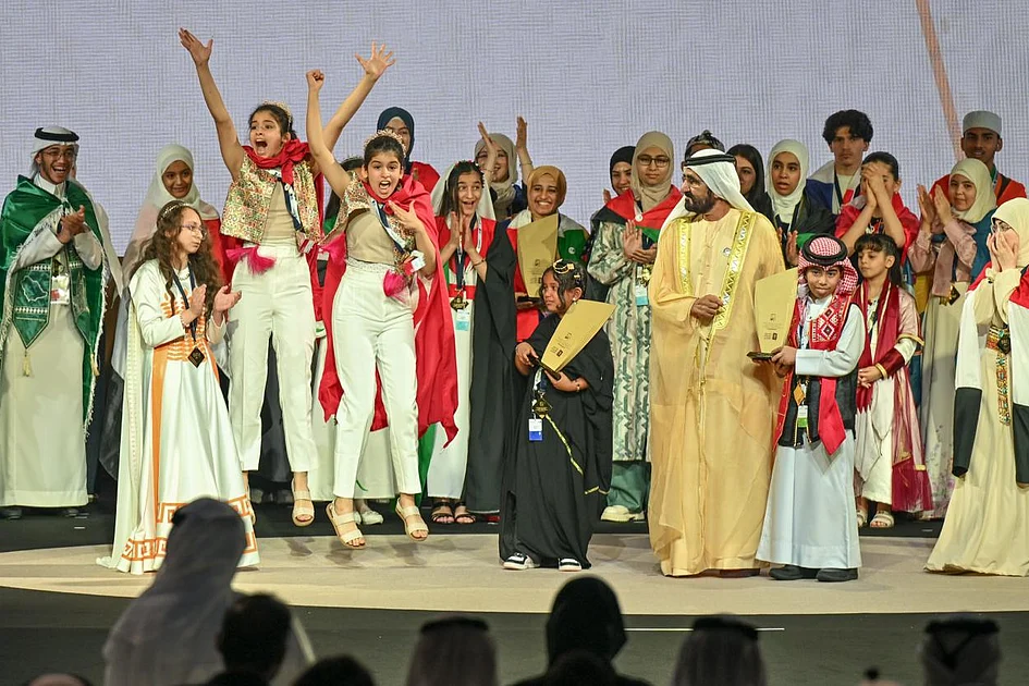 Video: 12-year-old Tunisian twins win Arab Reading Challenge; honoured by ...