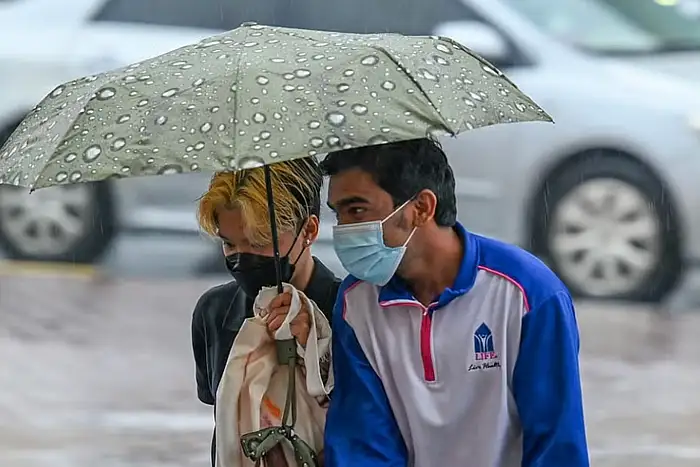 Yellow Alerta UAE weather: Rains likely; red, yellow alerts issued for fog | Khaleej ...