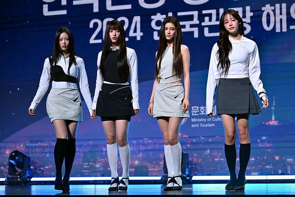 South Korean court rules against K-pop group NewJeans in label dispute ...
