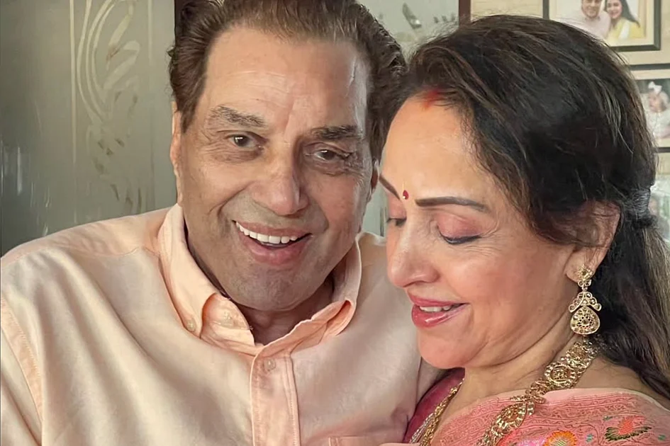 Esha Deol und Hema Malini dementieren Berichte über Dharmendras Tod und ...