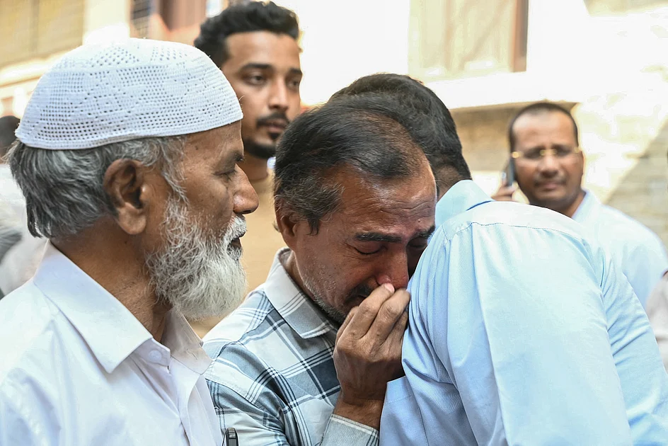 Saudi authority 'investigating' bus crash; legal procedures underway