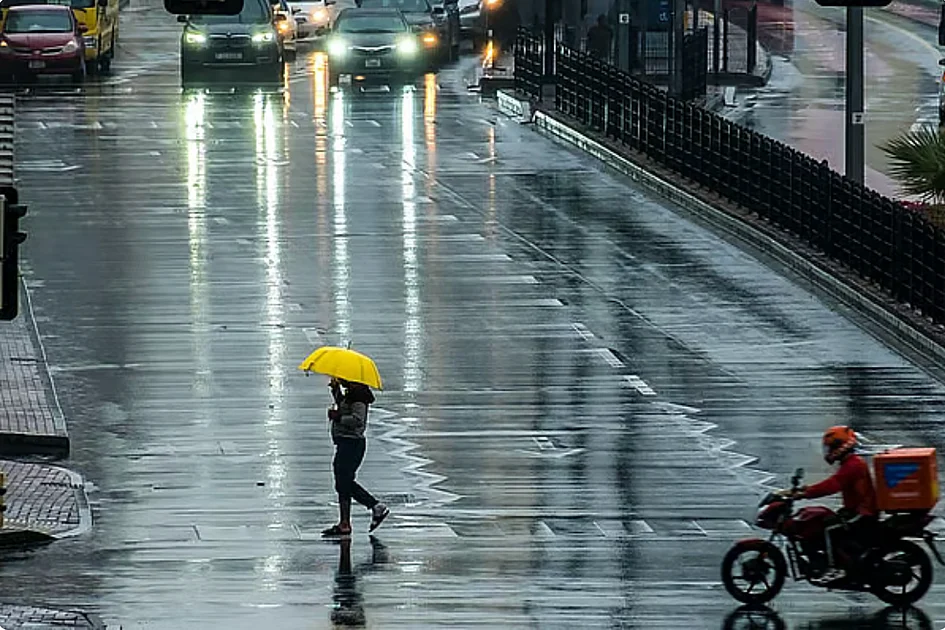 UAE weather: Rains in some areas; Abu Dhabi temperature to dip to 21ºC UAE weather: Rains in some areas; Abu Dhabi temperature to dip to 21ºC