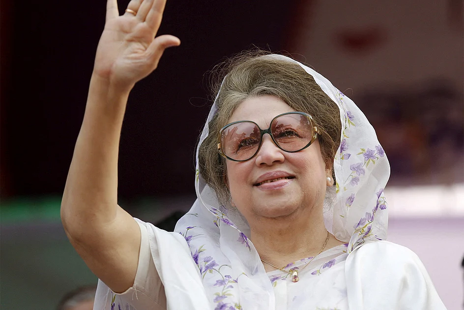 Bangladeschs ehemalige Premierministerin Khaleda in kritischem Zustand; ...