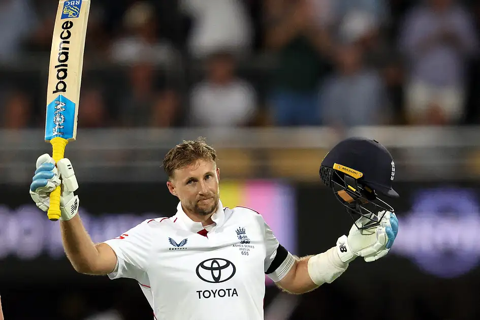 Root Ton Root's superb first ton in Australia keeps England hopes alive ...