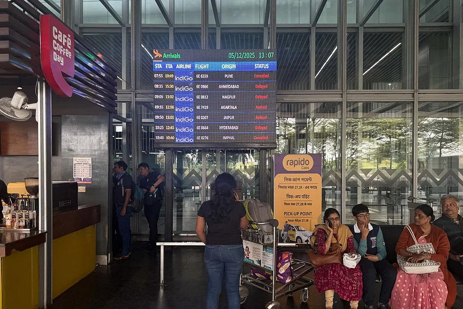 India warns of strict action against IndiGo, orders 5% reduction in ...