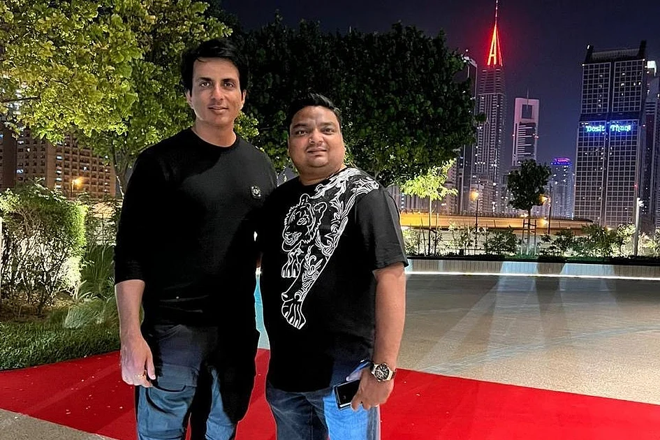 Bollywood's Sonu Sood, Great Khali summoned in BlueChip scam; actor says ...