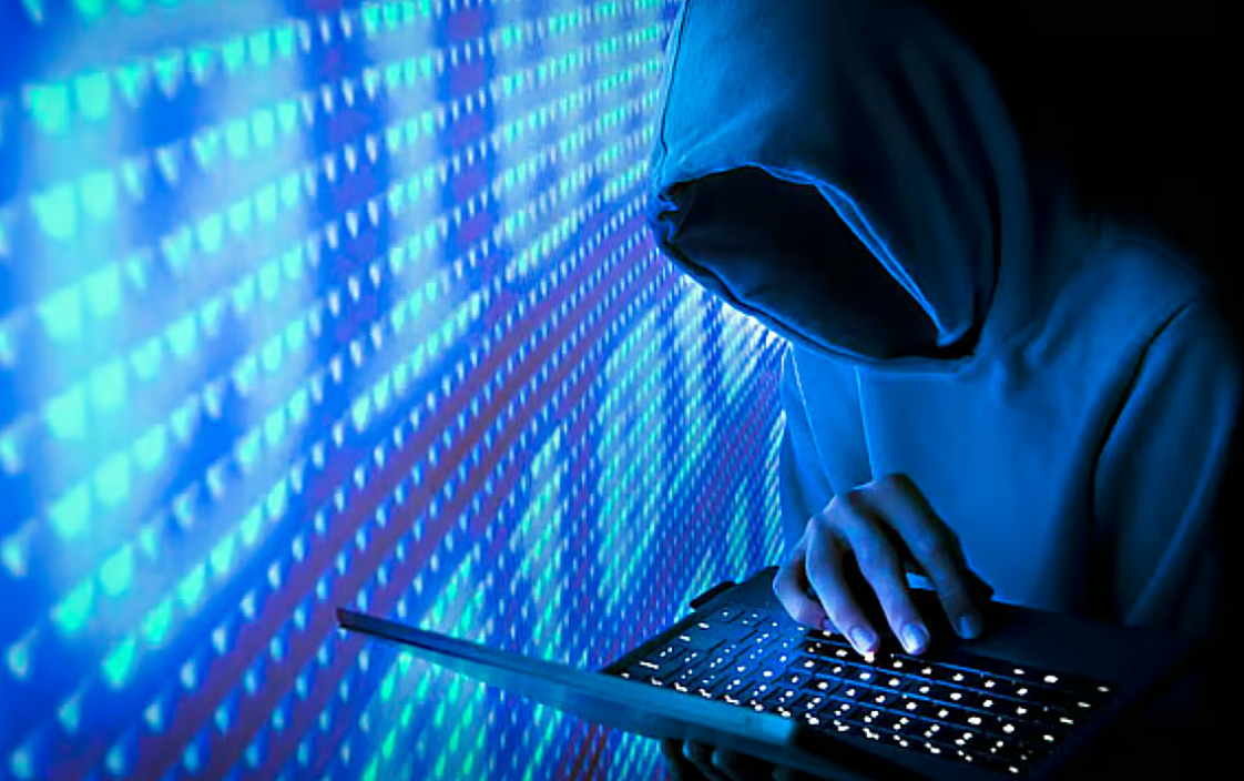 Fake WiFi networks, juice jacking; UAE experts warn of cyber threats travellers face