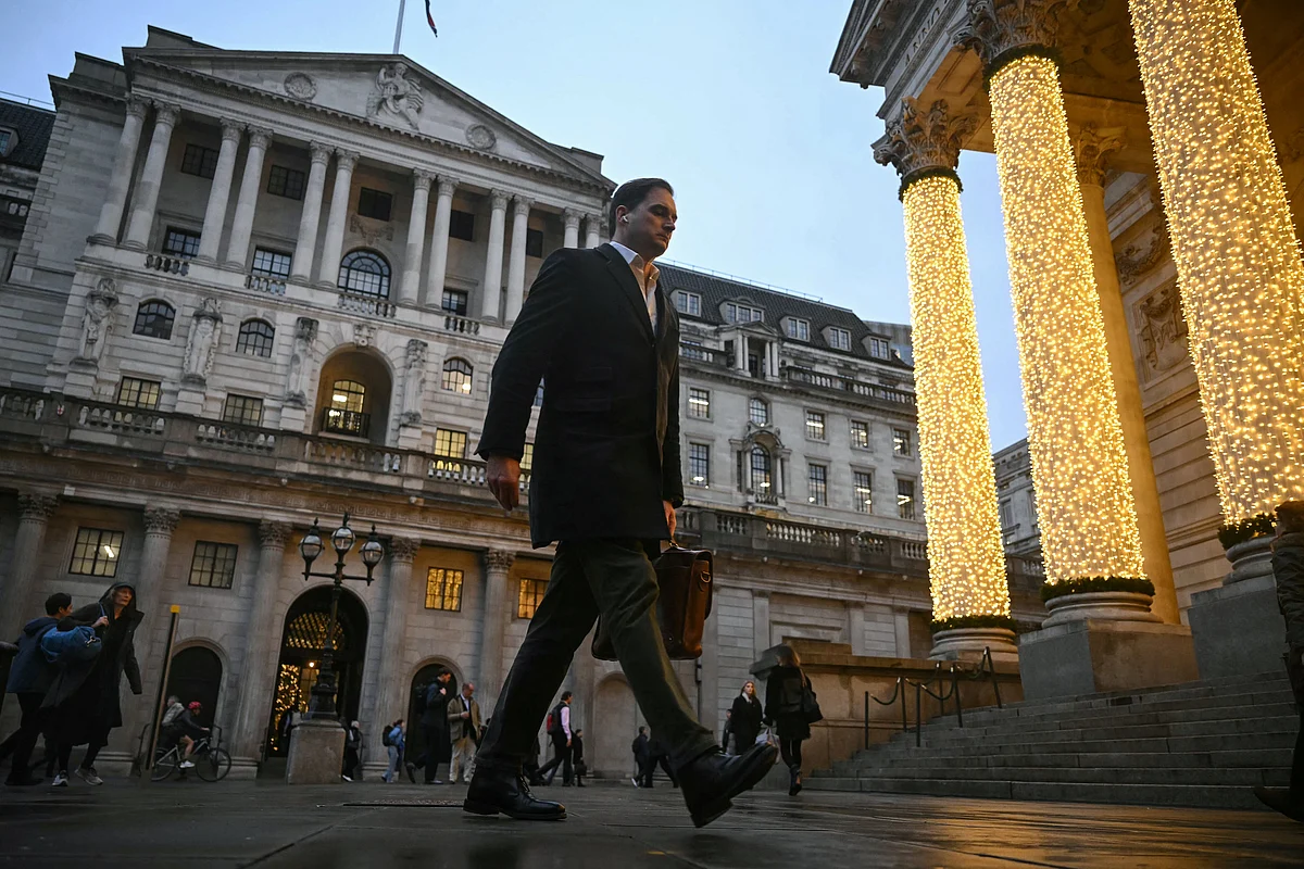 Surprise jump in UK inflation not expected to derail rate cuts