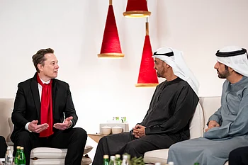 UAE: Sheikh Mohamed meets Elon Musk, discusses latest AI developments