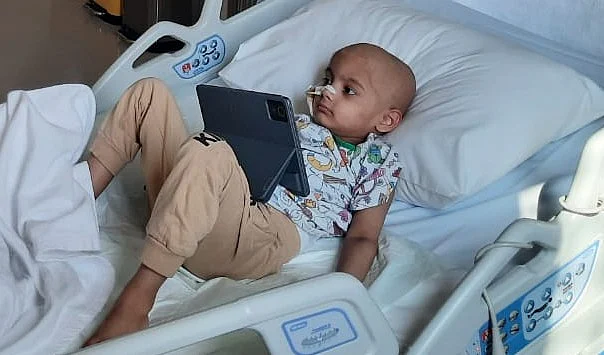 Dubai: 5-year-old battles rare cancer as family struggles to cover costs, seeks support