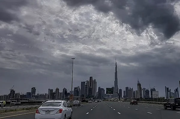 UAE weather: Light rainfall expected, red alert issued for fog