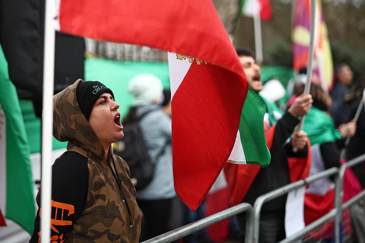 'Help is on its way': Trump urges Iranians to keep protesting, take over institutions