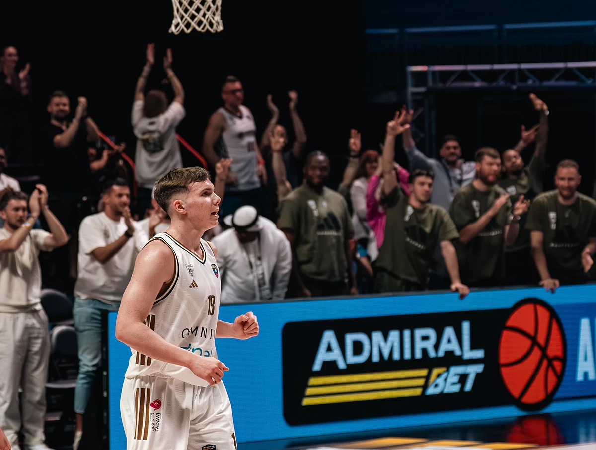 ABA League: Dubai Basketball maintain winning
streak with a 90-79 victory over Borac Mozzart