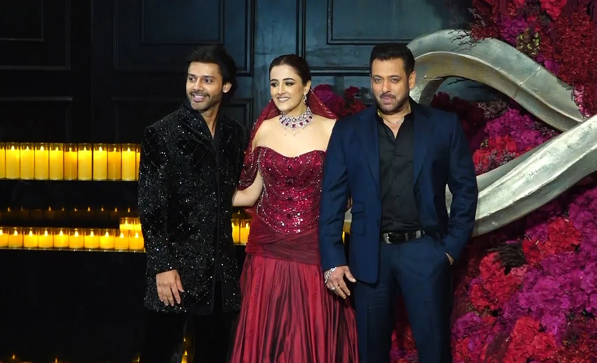 Salman Khan attends Nupur Sanon-Stebin Ben's wedding reception
