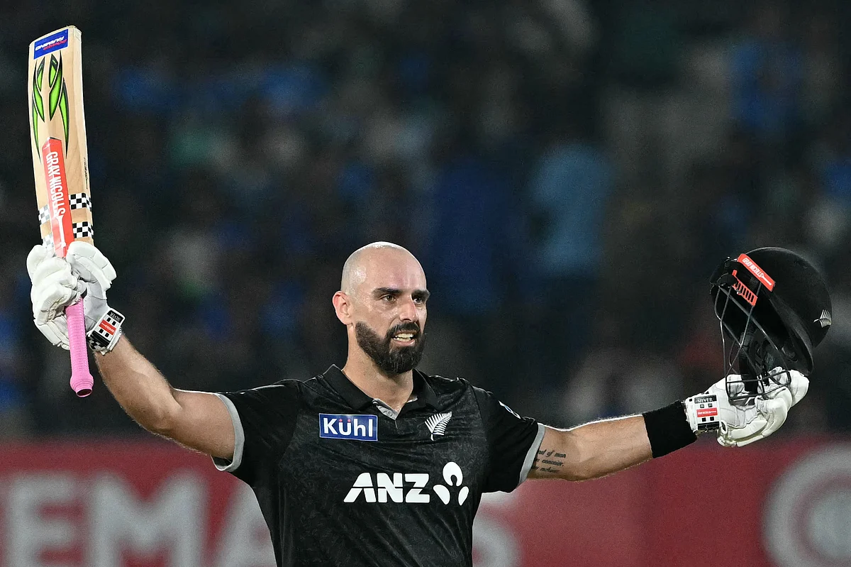 Mitchell ton helps New Zealand level ODI series with India