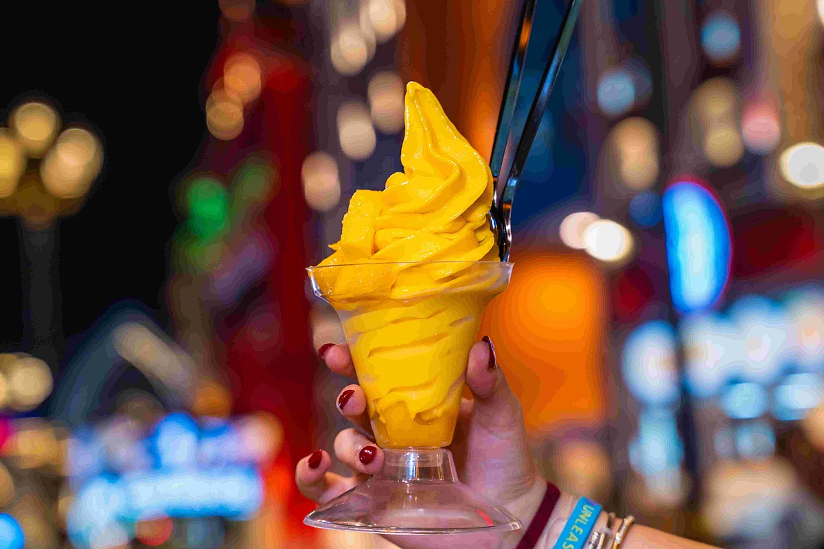 World tour in Dubai: Have you visited these 3 streets in Global Village?