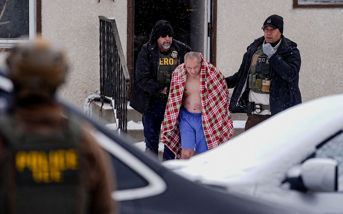 US: Immigration officers broke into Minnesota home, dragged barely clothed man into snow