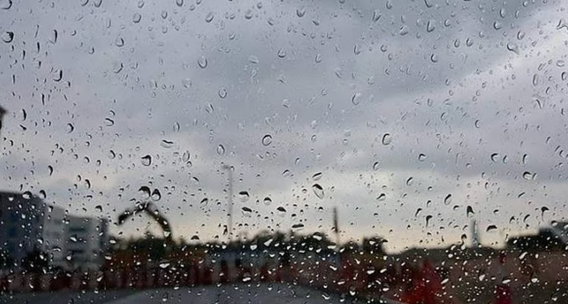 Light rain falls over Dubai, Abu Dhabi amid cold wave in UAE