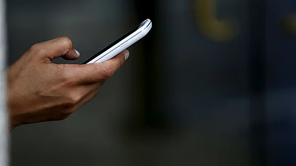 Bahrain urges residents to update mobile devices to receive emergency alerts