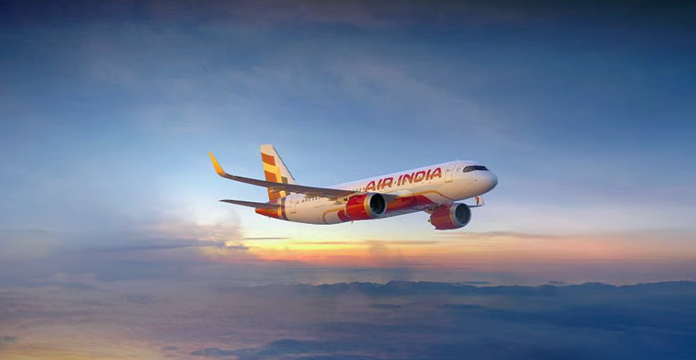 Air India lässt Boeing Dreamliner nach Meldung eines Piloten über ein ...