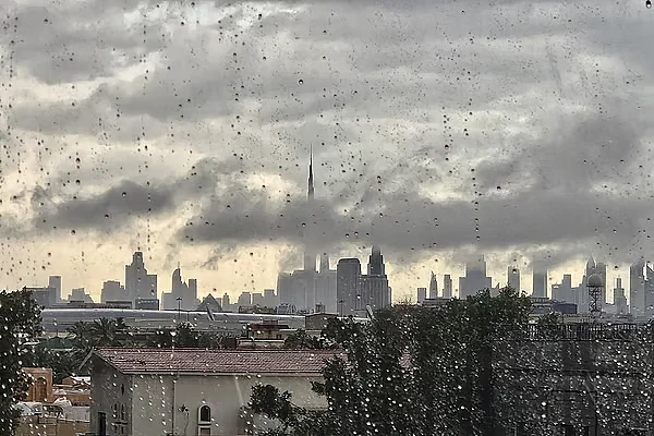 UAE weather: Light morning rains; low of 8ºC in some areas
