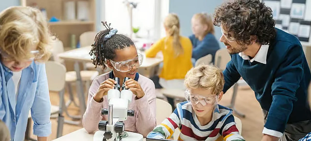 UAE private schools to teach math, science subjects in English: Emarat Al Youm