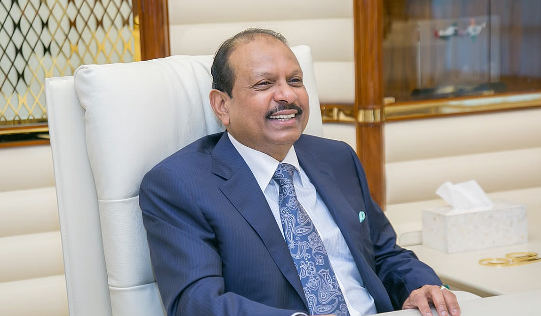 Viral video: Yusuff Ali gifts little girl iPhone 17 at Lulu store opening in Sharjah's Kalba