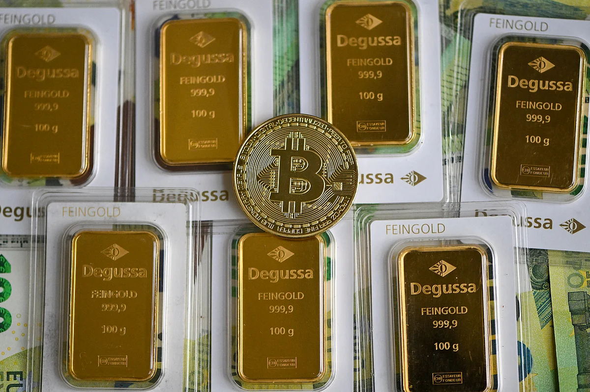 Bitcoin slides toward $65,000 as tariff shock rattles risk appetite