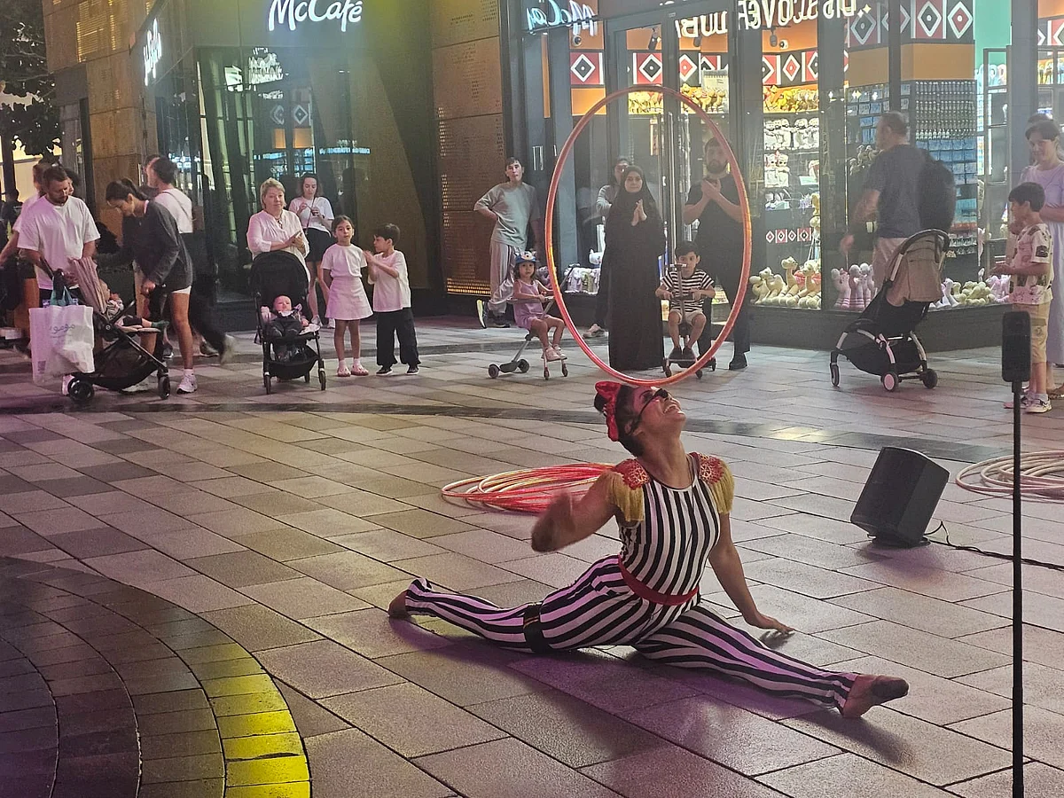 Free live music, hula hoop shows: Bluewaters turns Dubai into open-air stage on weekends