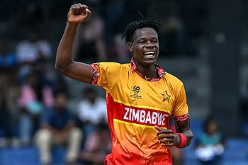 Zimbabwe stun Australia to stay unbeaten in T20 World Cup