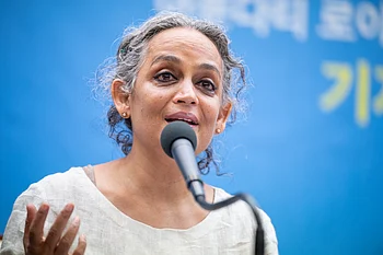 Indian writer Arundhati Roy pulls out of Berlin Film Festival over Gaza row