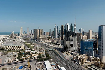 Banks, institutions suspend operations in Kuwait after Iranian attacks