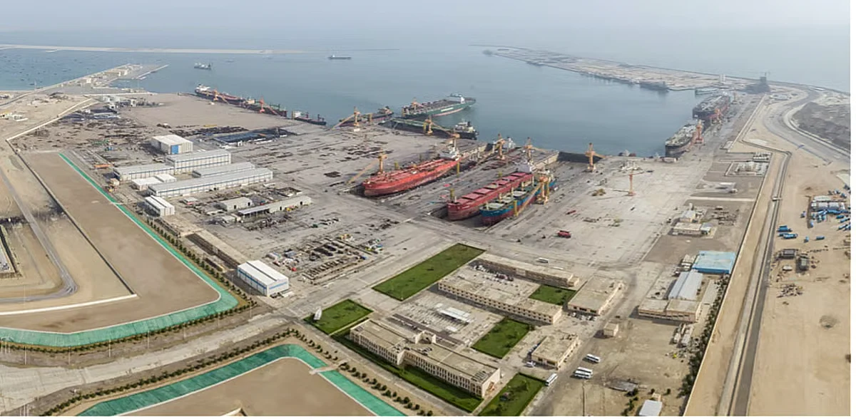 Oman denies new attack on fuel tank, confirms operations continue uninterrupted