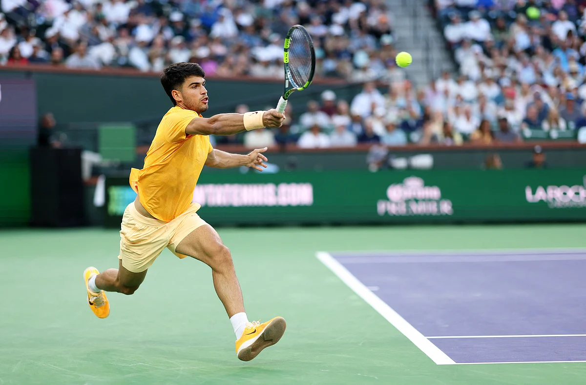 Alcaraz cruises into Indian Wells third round; Djokovic fights through
